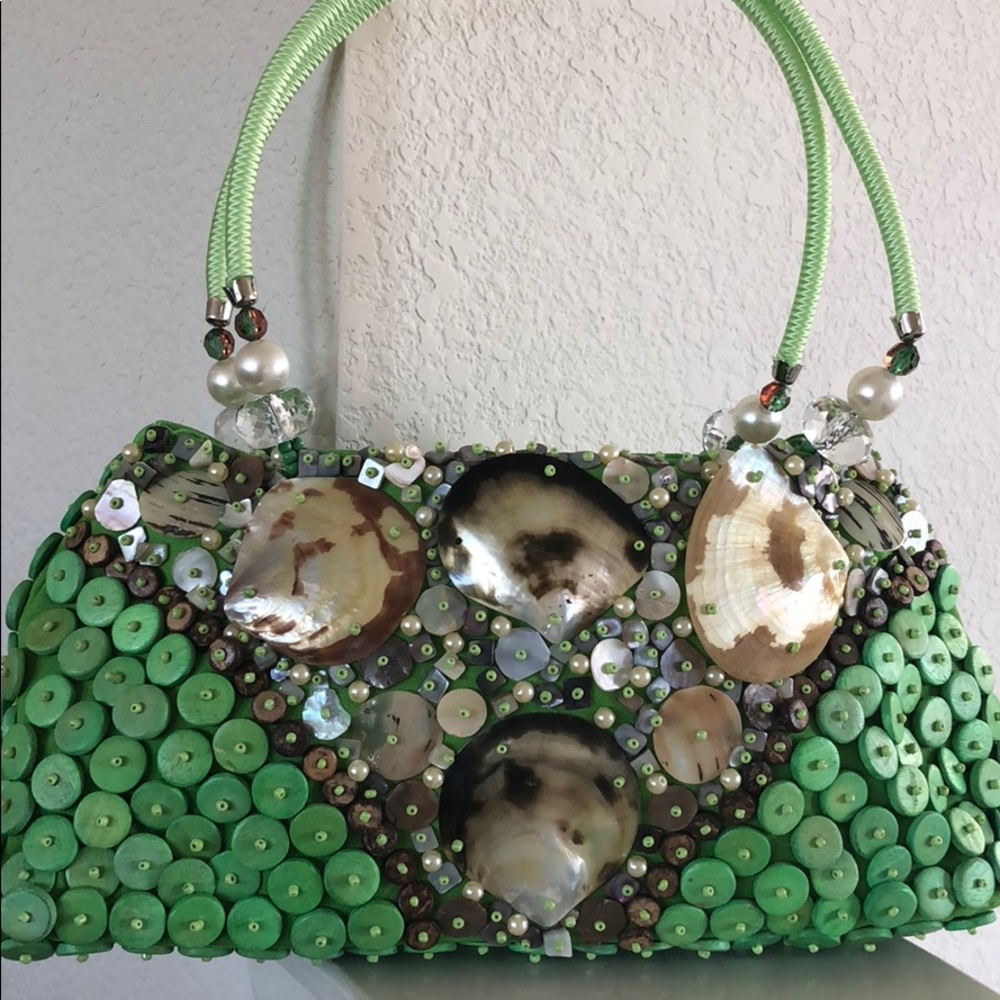 SOLD ⭐️⭐️⭐️NWOT Embellished Hand Bag
